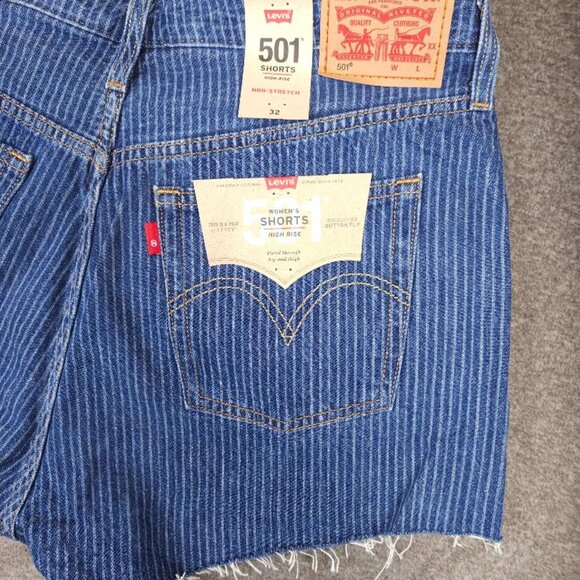NWT Levi's 501 Striped Denim Button Fly Shorts Size 32 Waist - Picture 14 of 14